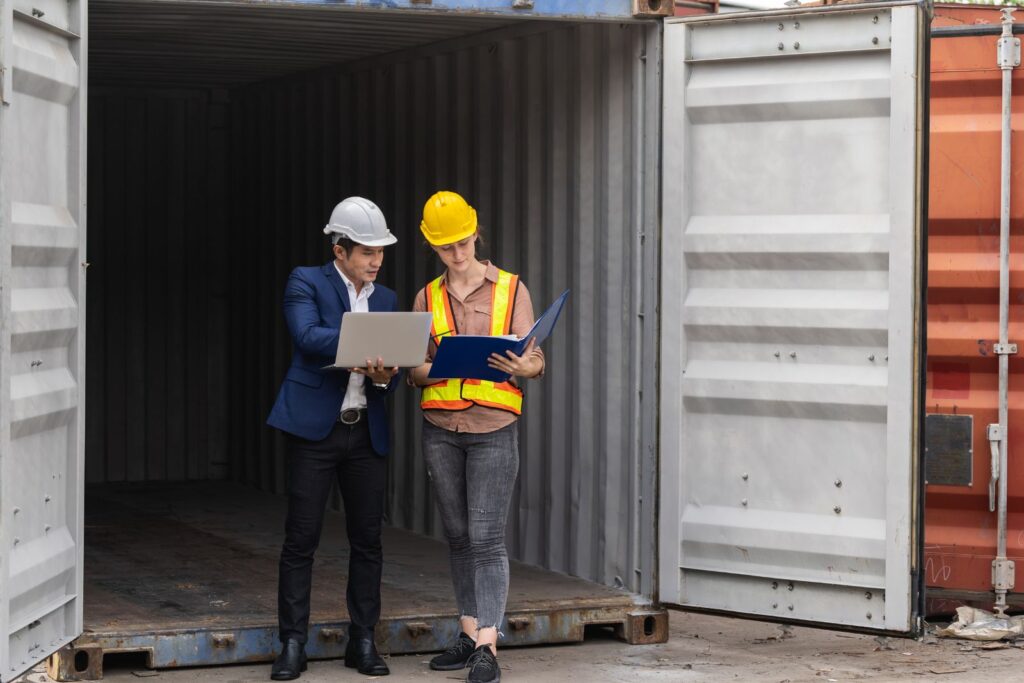 what is logistics broker
