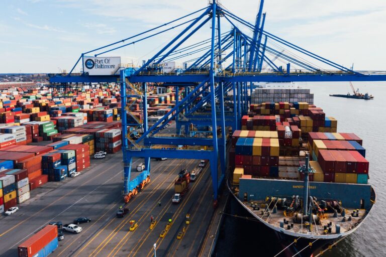 How Container Shipping Rates Calculated